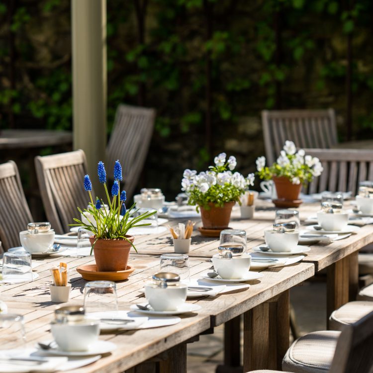 0029 - 2022 - Parsonage Grill - Oxford - High Res - Outdoor Dining Tea Party - Web Hero