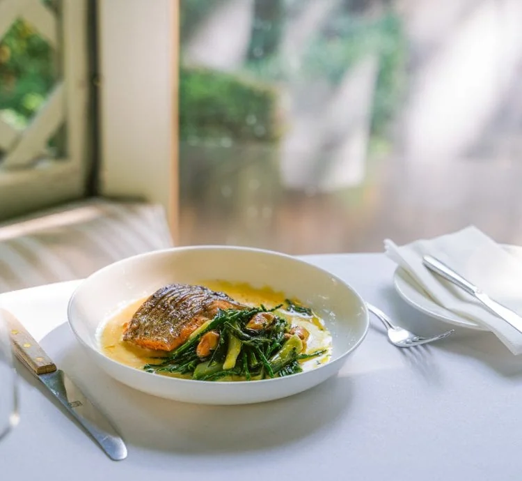 0019 &ndash; 2022 &ndash; Parsonage Grill &ndash; Oxford &ndash; High Res &ndash; Fish Dish Dining Garden Room Courtyard &ndash; Web Feature