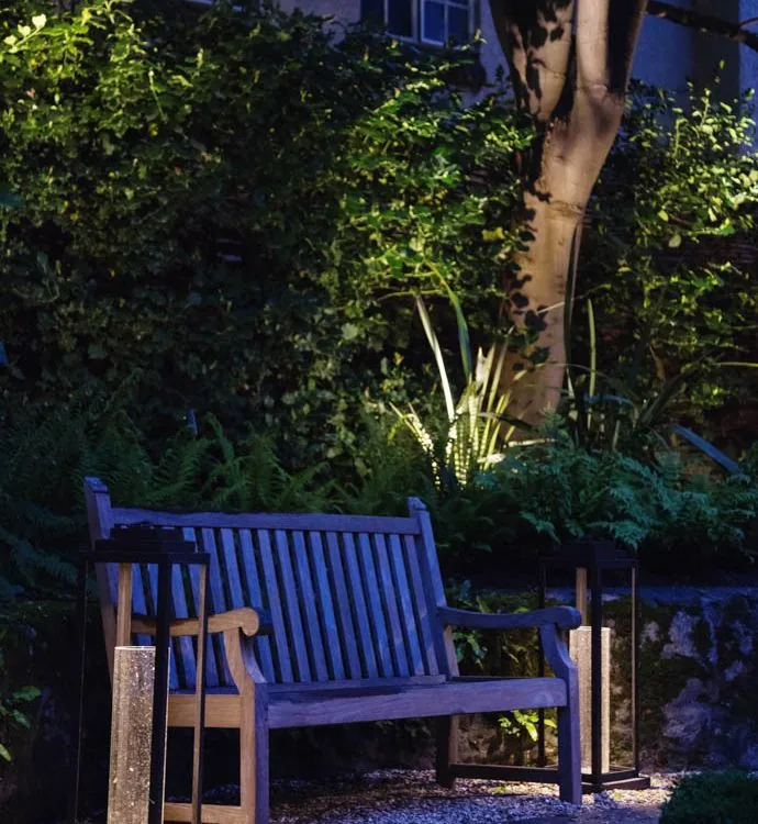 0058 &ndash; 2014 &ndash; Old Parsonage Hotel &ndash; Oxford &ndash; Low Res &ndash; Garden Evening Bench &ndash; Web Feature