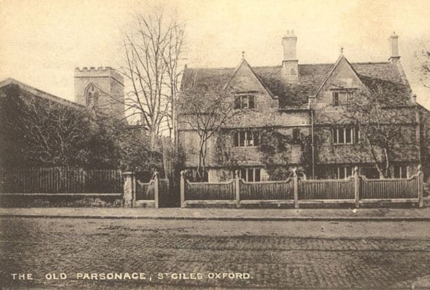 05 - 2023 - Old Parsonage Hotel - Oxford - Low Res - History Vintage Facade